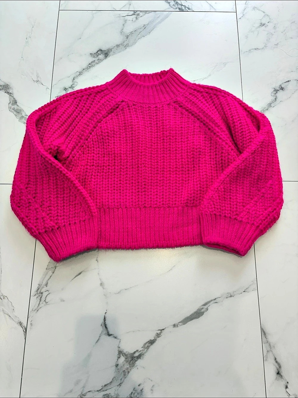We Are The Others Pink Crew Neck Sweater Size 4 Like New